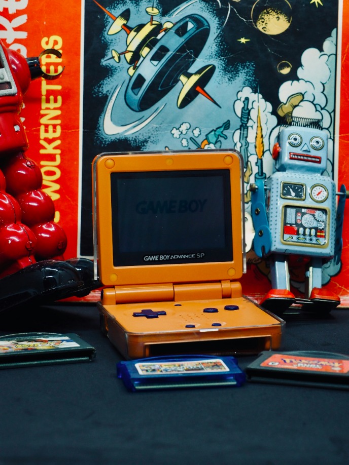 игровая консоль GameBoy